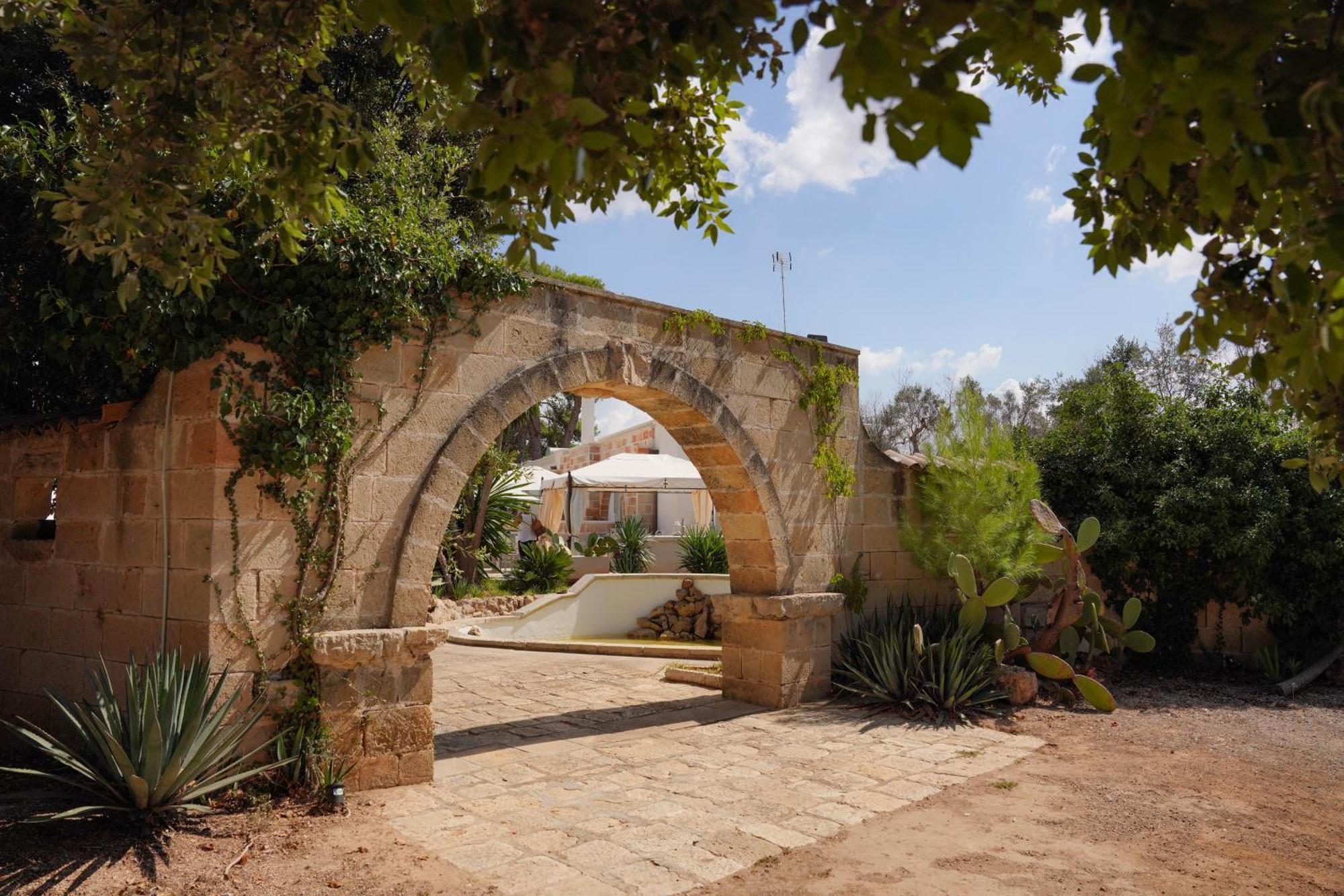 B&B Villa Gallo Torre Squillace Exterior foto